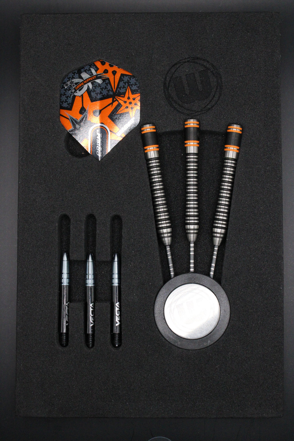 A) Winmau Danny Noppert 2.0 90% - 23 gram